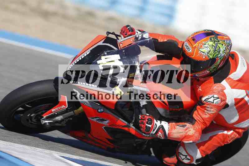 /Archiv-2024/02 29.01.-02.02.2024 Moto Center Thun Jerez/Gruppe schwarz-black/411